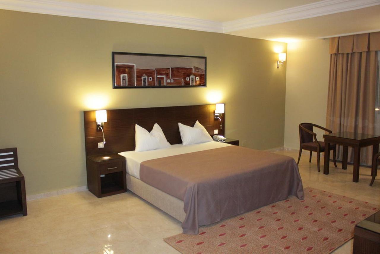 Hotel Mauricenter Нуакшот Екстериор снимка