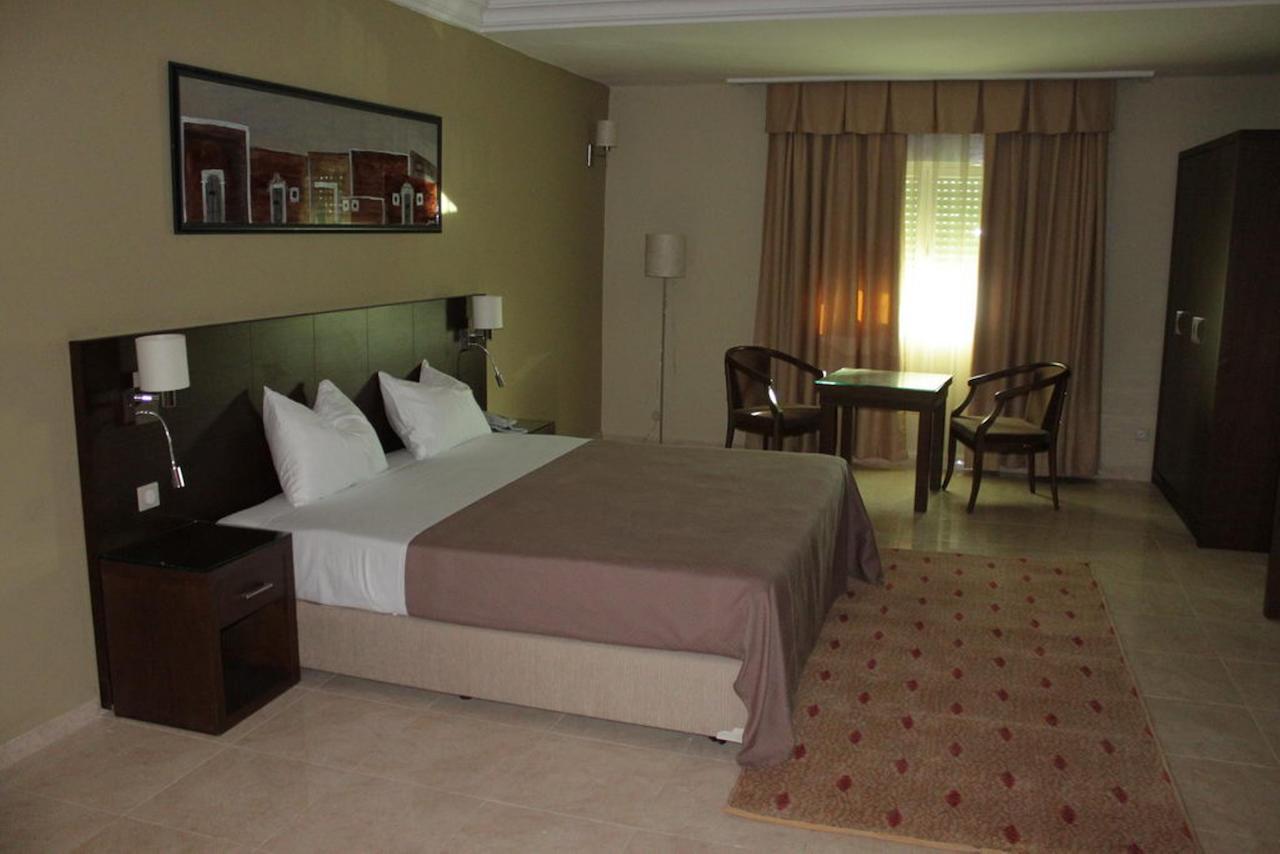 Hotel Mauricenter Нуакшот Екстериор снимка